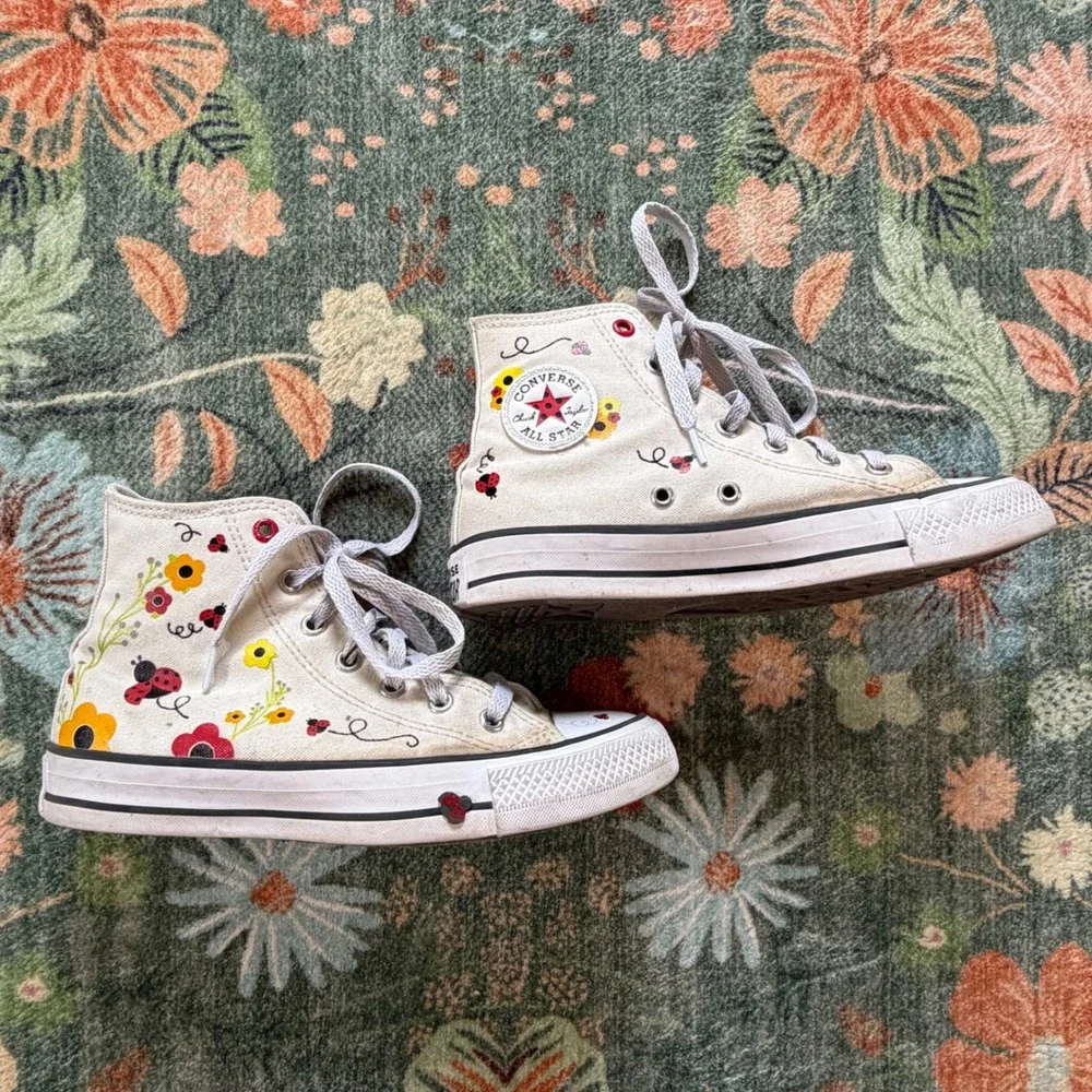Converse Chuck Taylor Ladybug Floral High Top Sneakers Cream Kids 3.5 A17270F